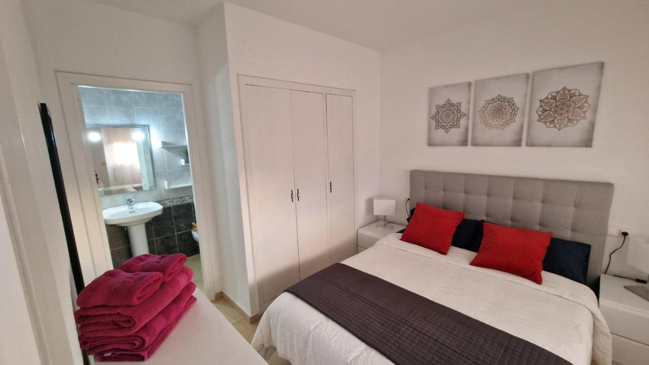 Apartamento De 1 Habitacion Frente Al Mar Y Con Piscina Apartment Benicassim Ngoại thất bức ảnh