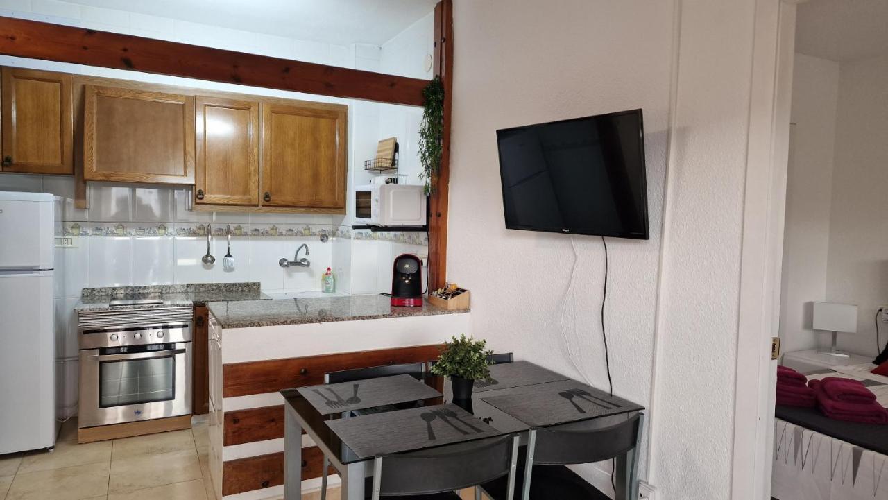 Apartamento De 1 Habitacion Frente Al Mar Y Con Piscina Apartment Benicassim Ngoại thất bức ảnh
