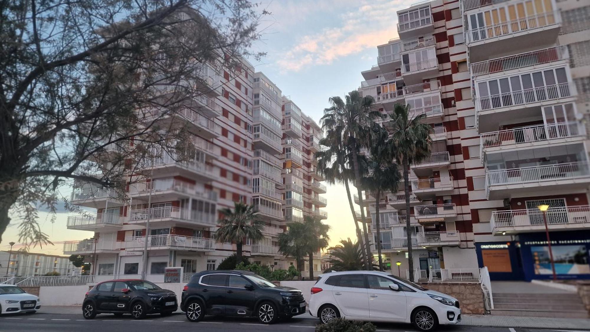 Apartamento De 1 Habitacion Frente Al Mar Y Con Piscina Apartment Benicassim Ngoại thất bức ảnh