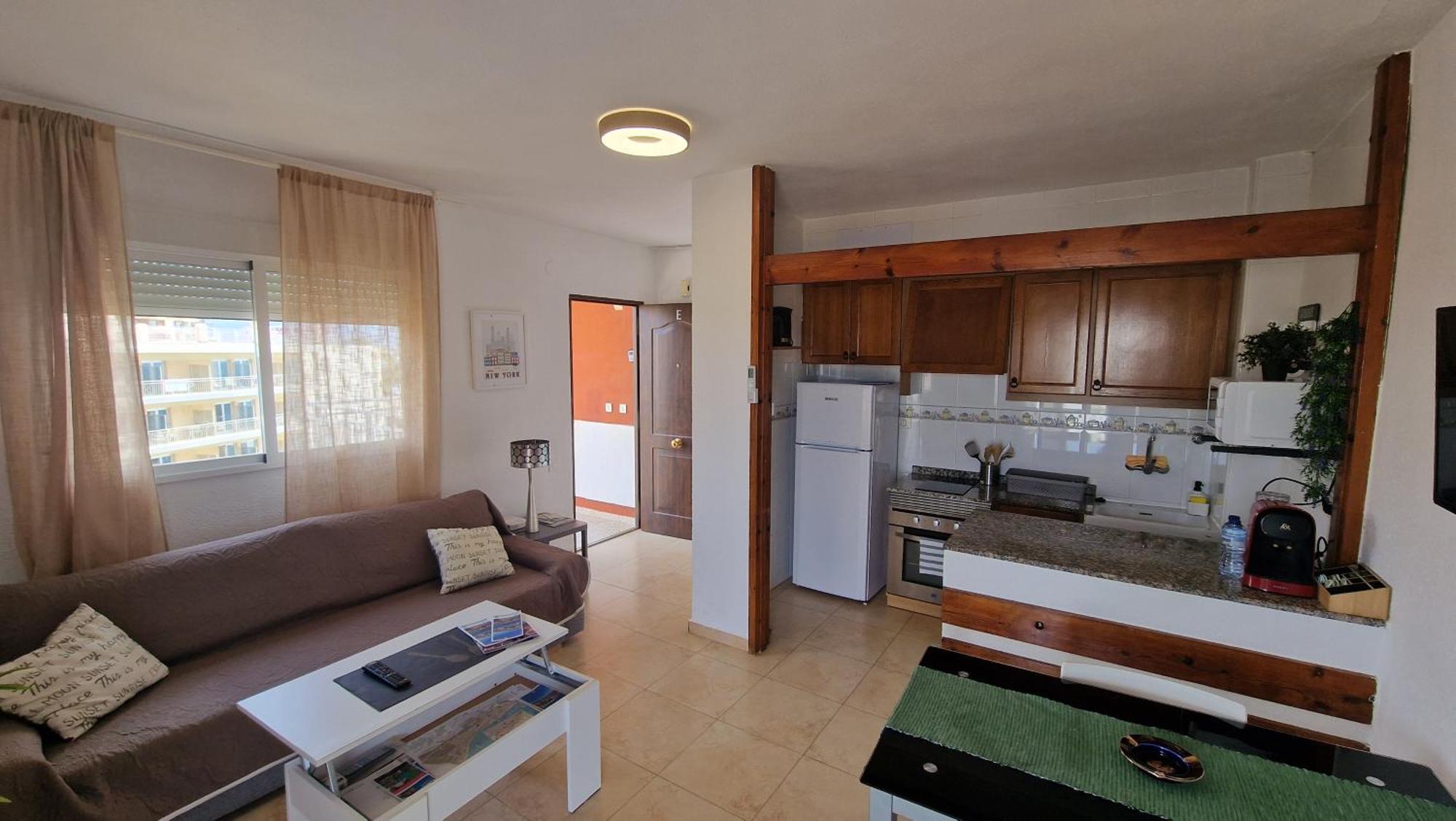 Apartamento De 1 Habitacion Frente Al Mar Y Con Piscina Apartment Benicassim Ngoại thất bức ảnh